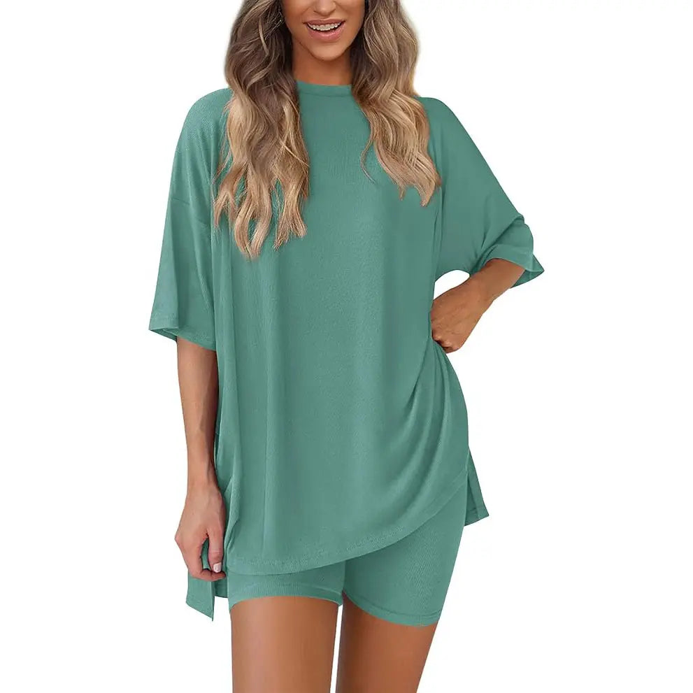 Women Summer Casual Oversized Split Hem Shirts & Side Pocket Biker Shorts