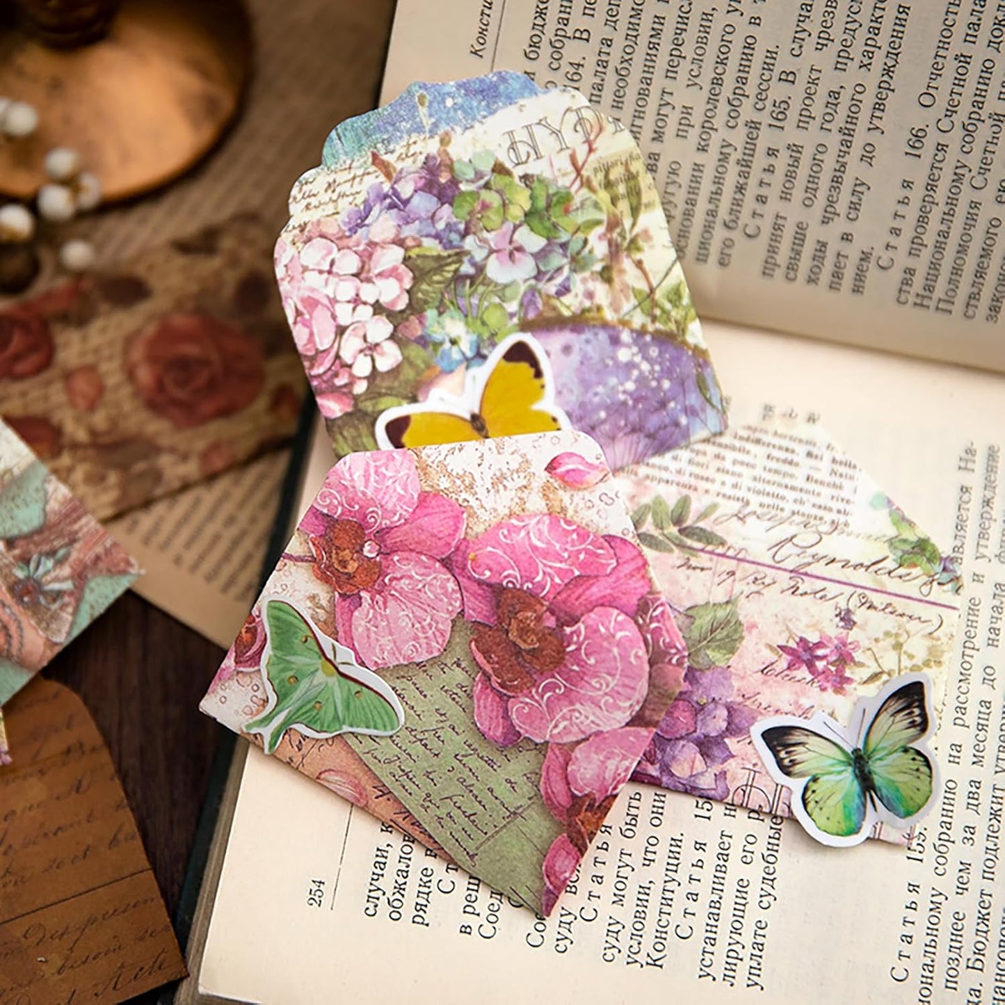 Vintage Flower Mini Envelope, Small Envelopes and Sealing Sticker Set, 40 Matching Envelopes and 2 Sheets Seal Sticker