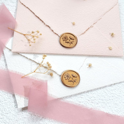 Wax Seal Stickers-Floral Wedding Invitation Envelope Seal Stickers,30 Pcs Self-Adhesive Antique Gold Sticker, Perfect for Wedding Invitation Cards, Envelopes Cards, Gift Wrapping,Party Menu Decor