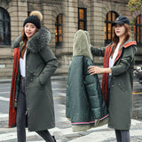 Women's winter parka with hood and fur collar