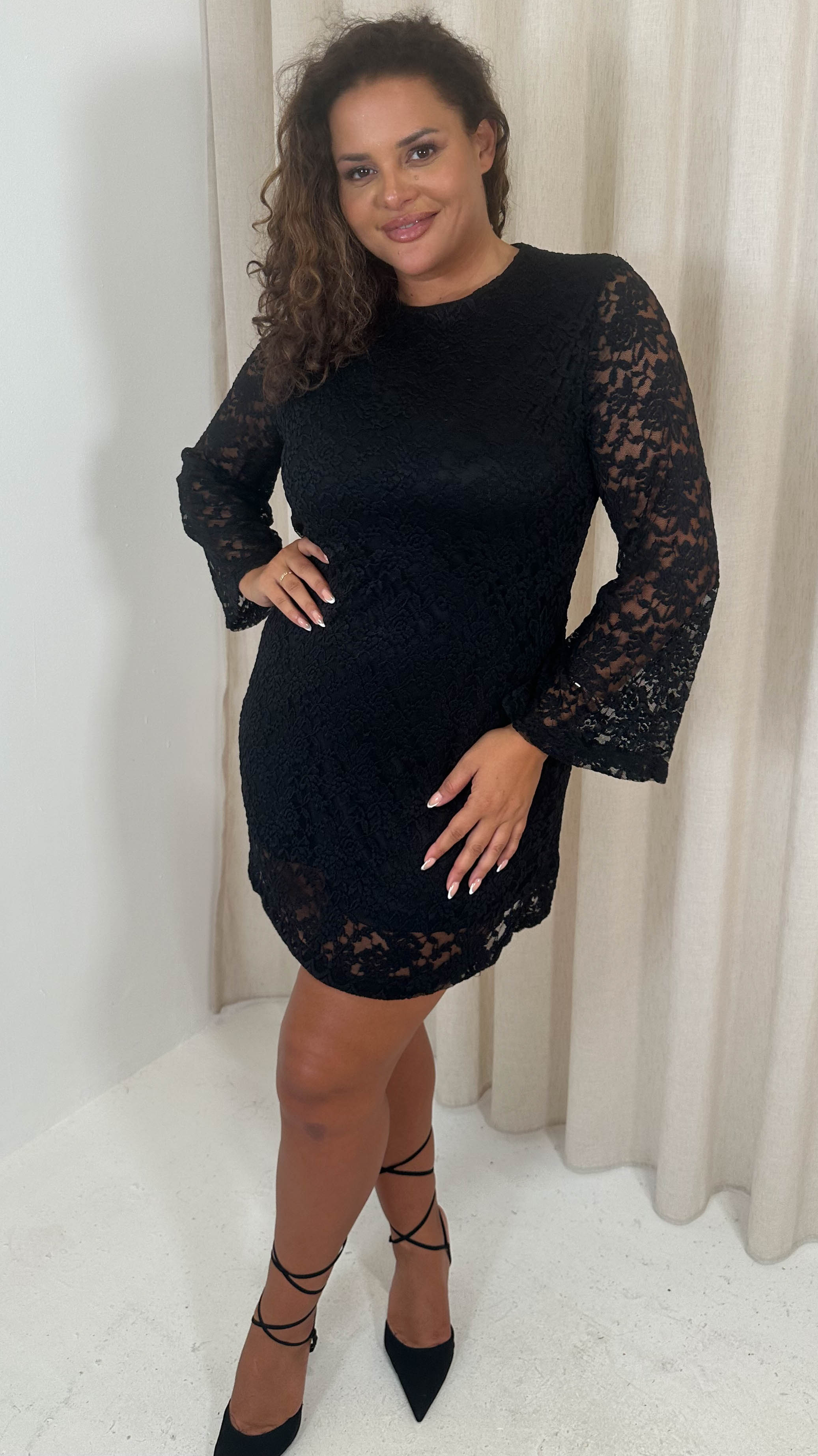 CurveWow Floral Lace Shift Dress Black