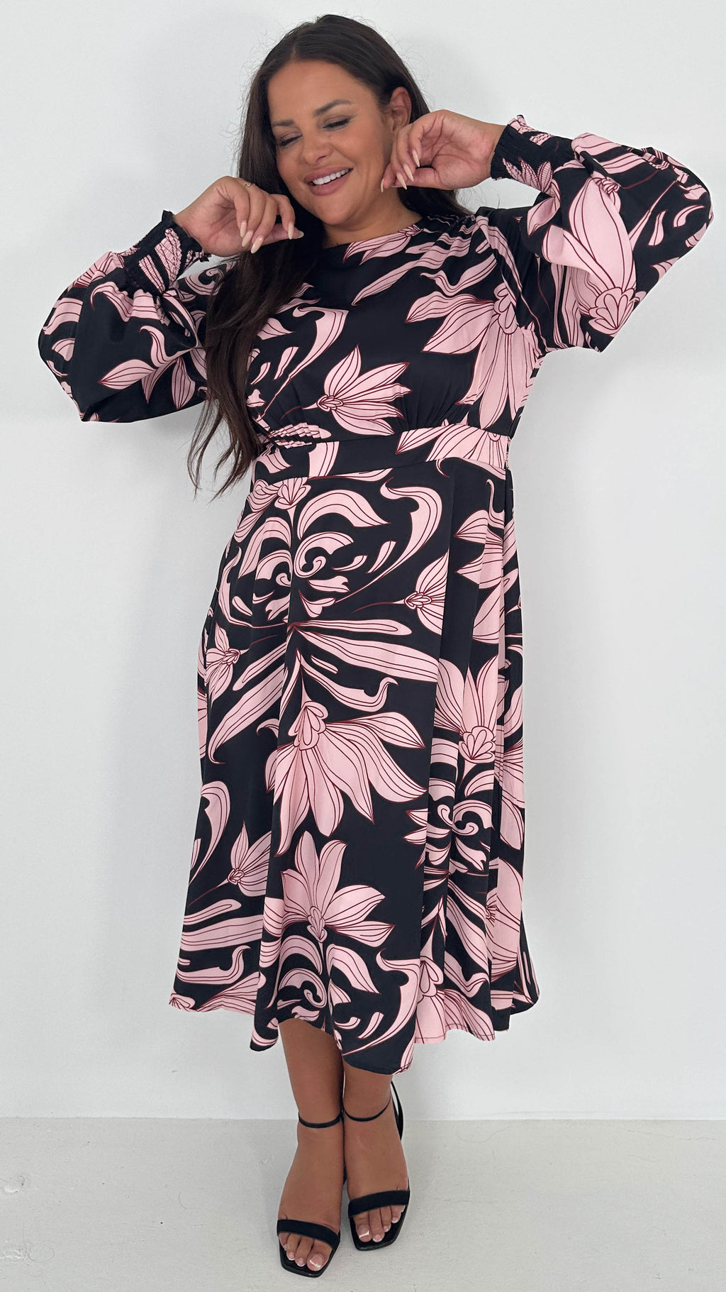 CurveWow Gathered Front Midi Dress Pink & Black Floral