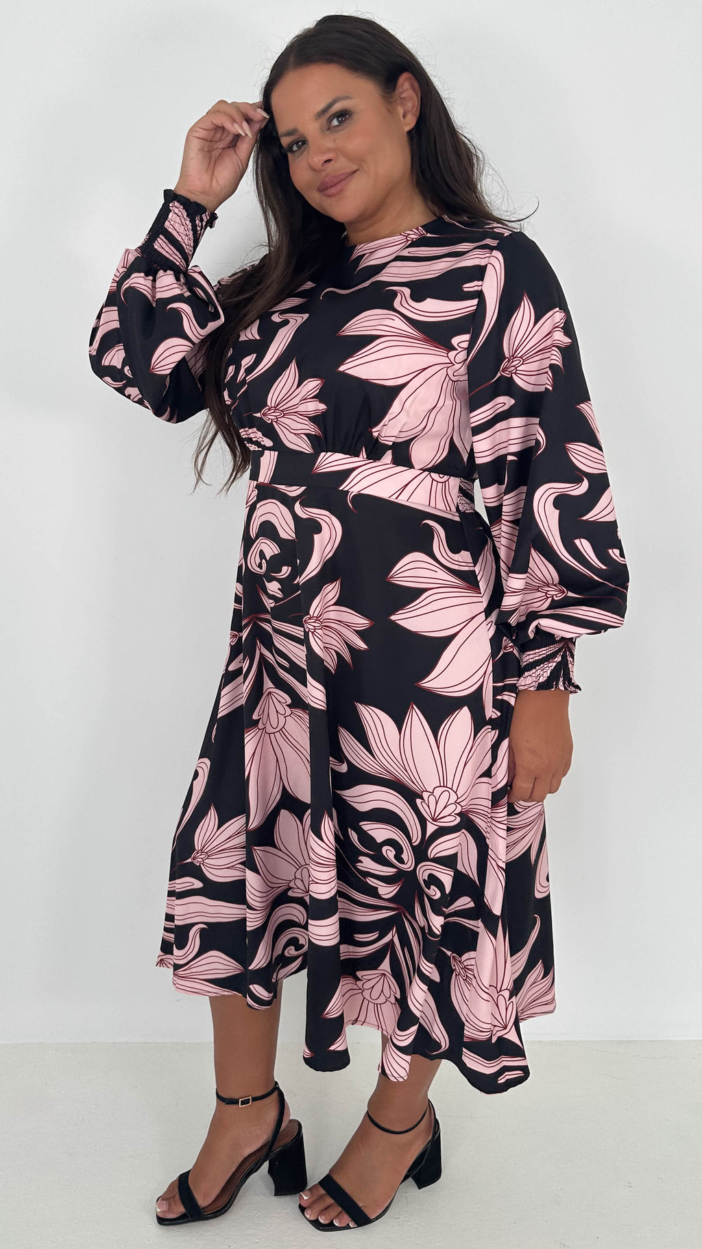 CurveWow Gathered Front Midi Dress Pink & Black Floral