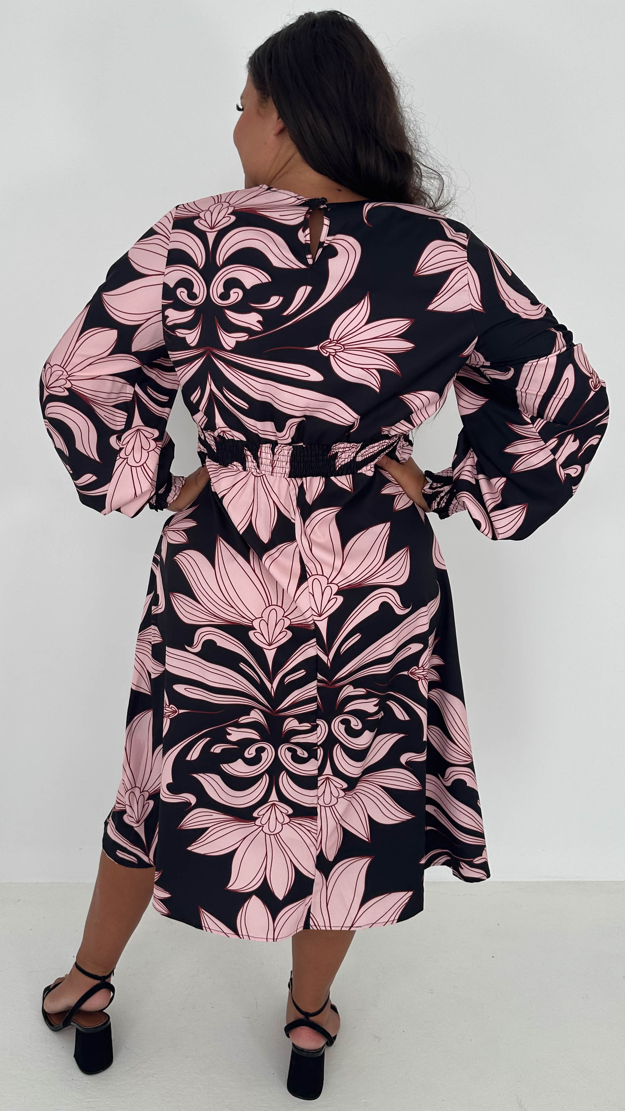 CurveWow Gathered Front Midi Dress Pink & Black Floral