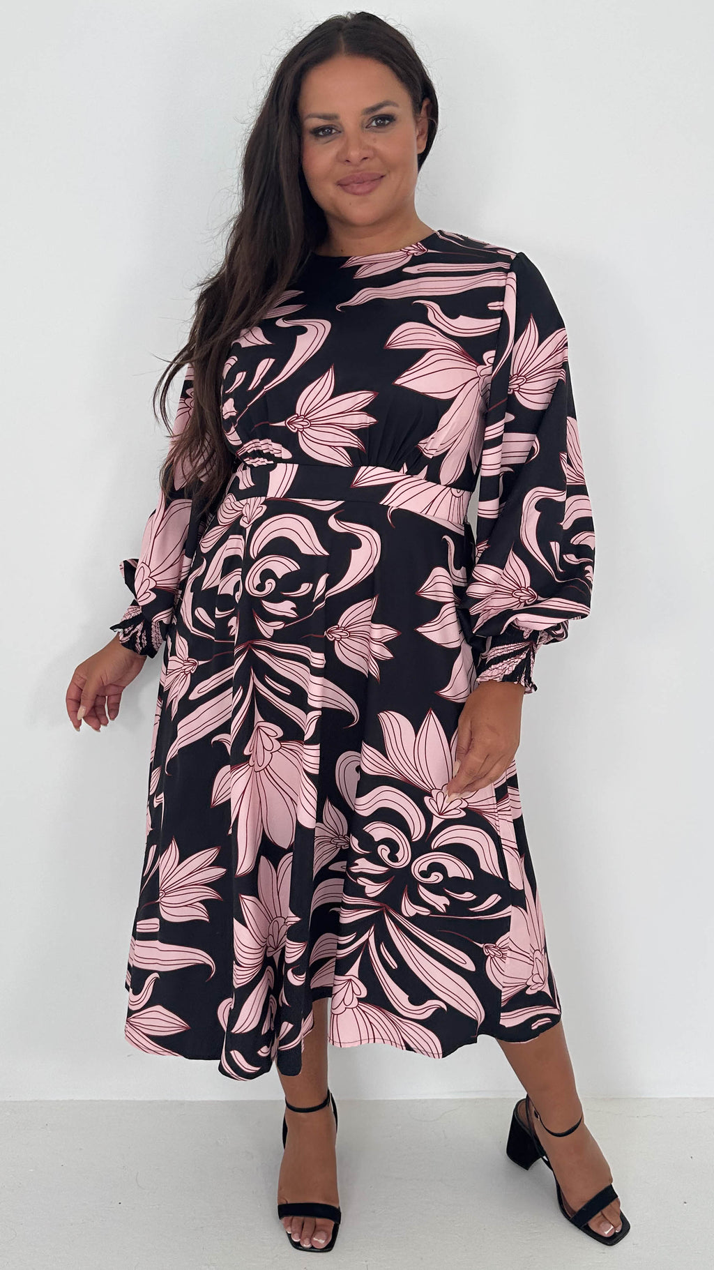 CurveWow Gathered Front Midi Dress Pink & Black Floral