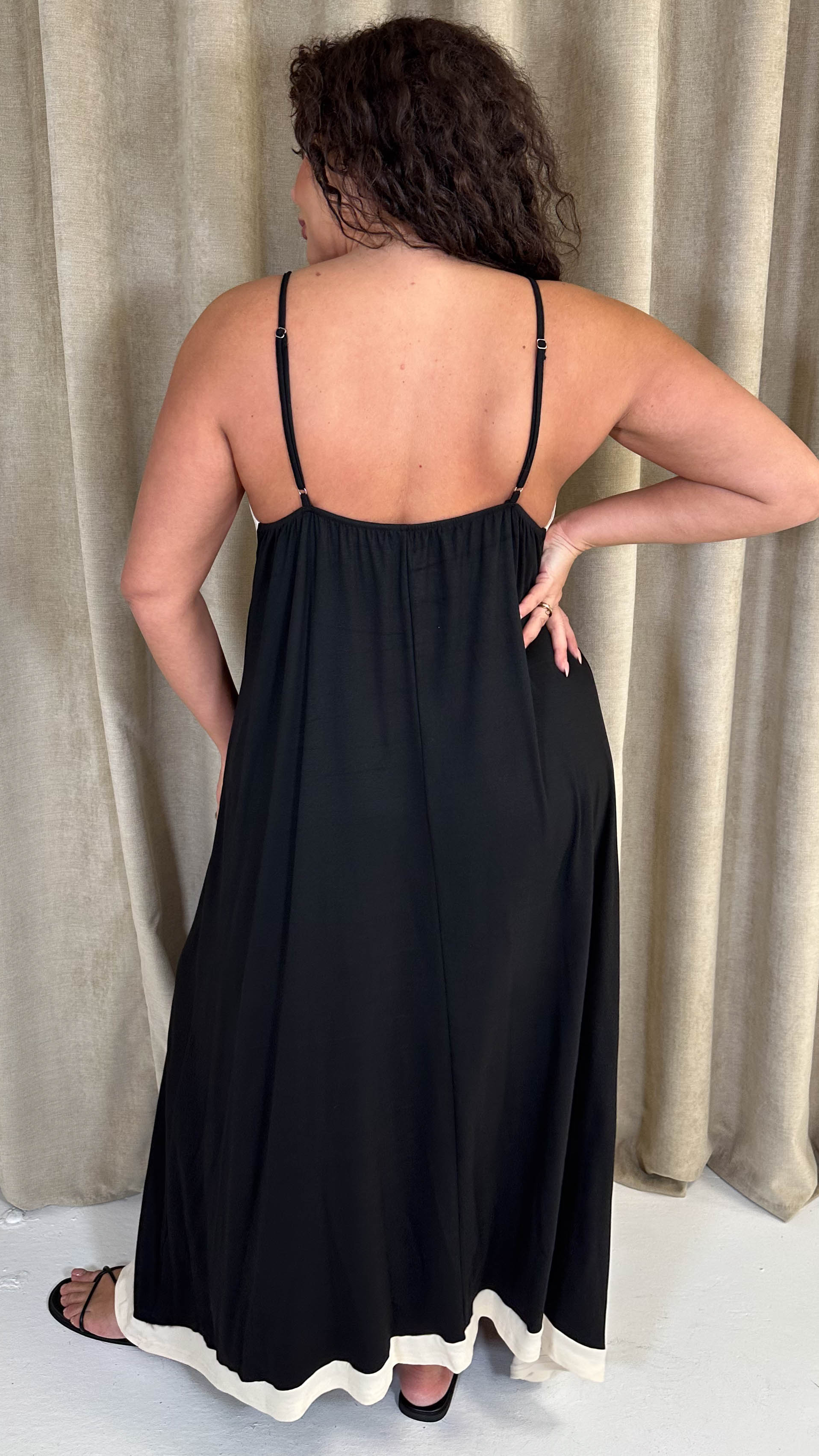 CurveWow Colour Block Maxi Dress Mono