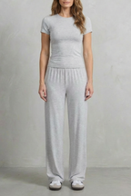 Élan – Sleek Simplicity – Pure Color Wide-Leg Pants Suit