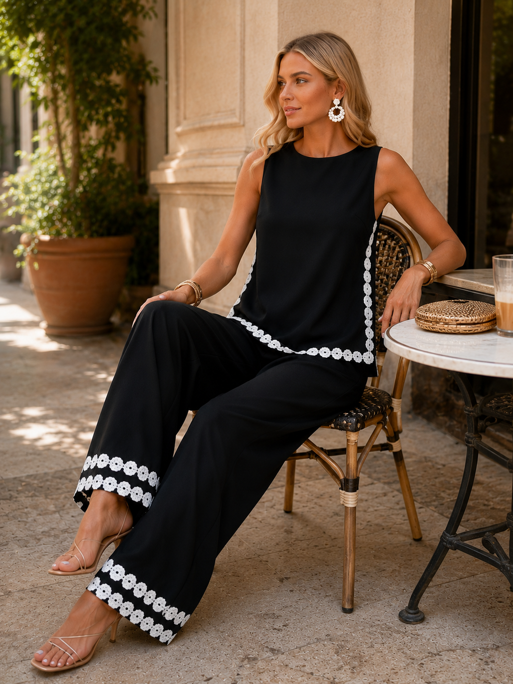 Elegant sleeveless set with wide-leg trousers