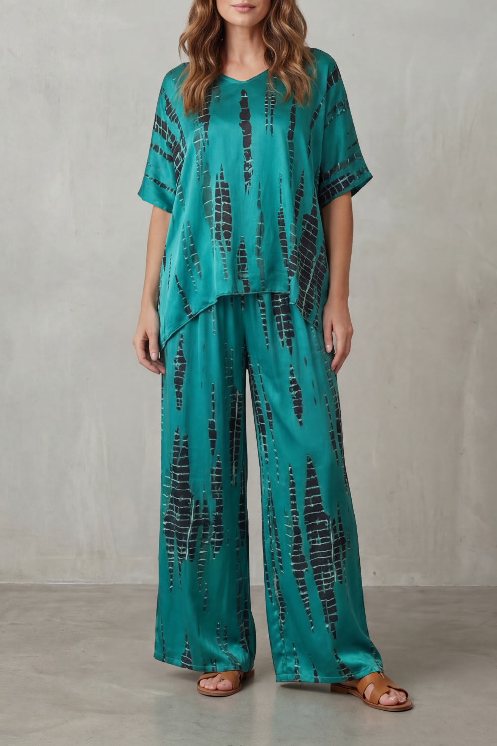 Marie – Abstract Print Detail – Wide-Leg Lounge Set