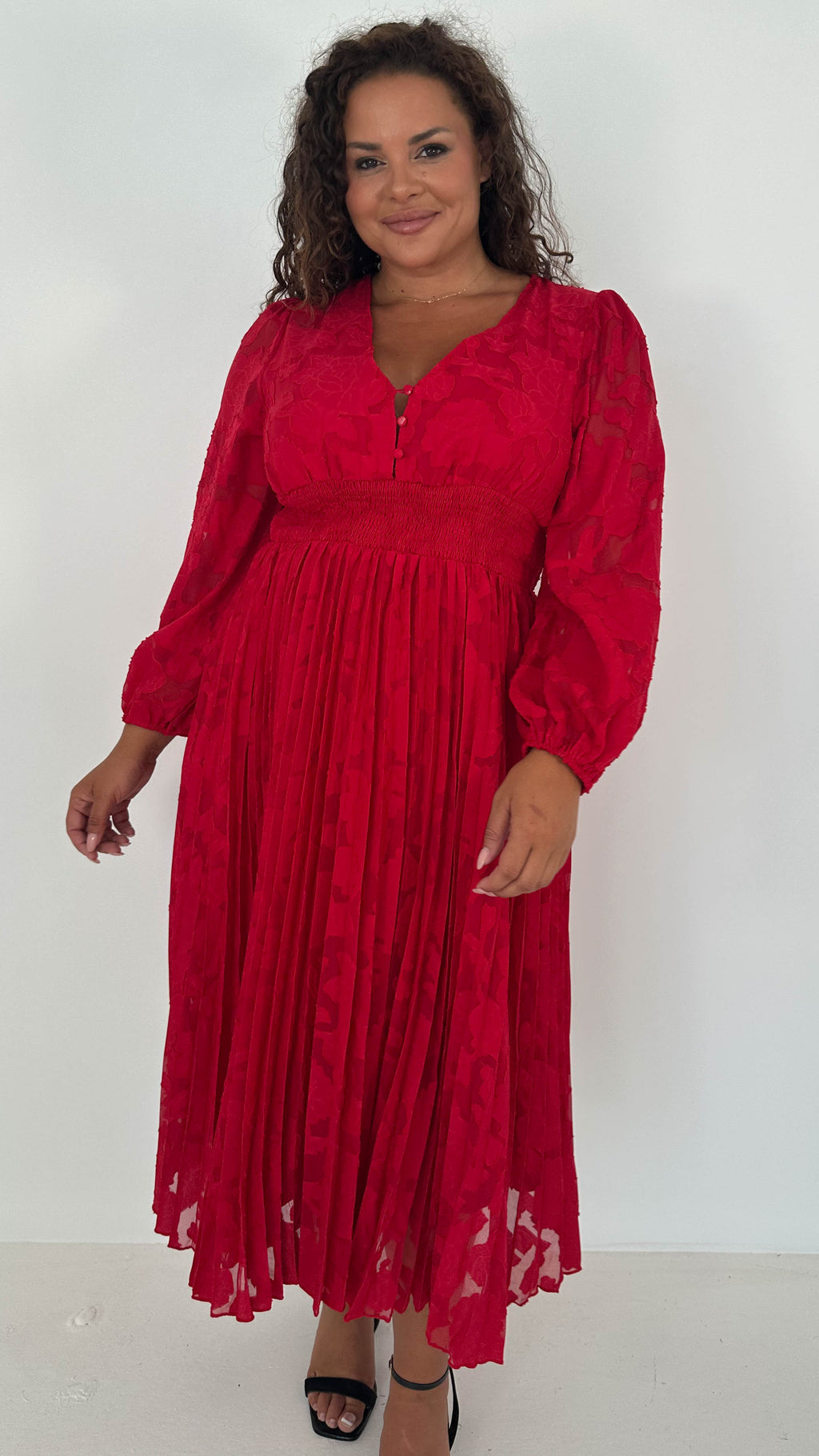 CurveWow Davore V-Neck Pleated Dress Red