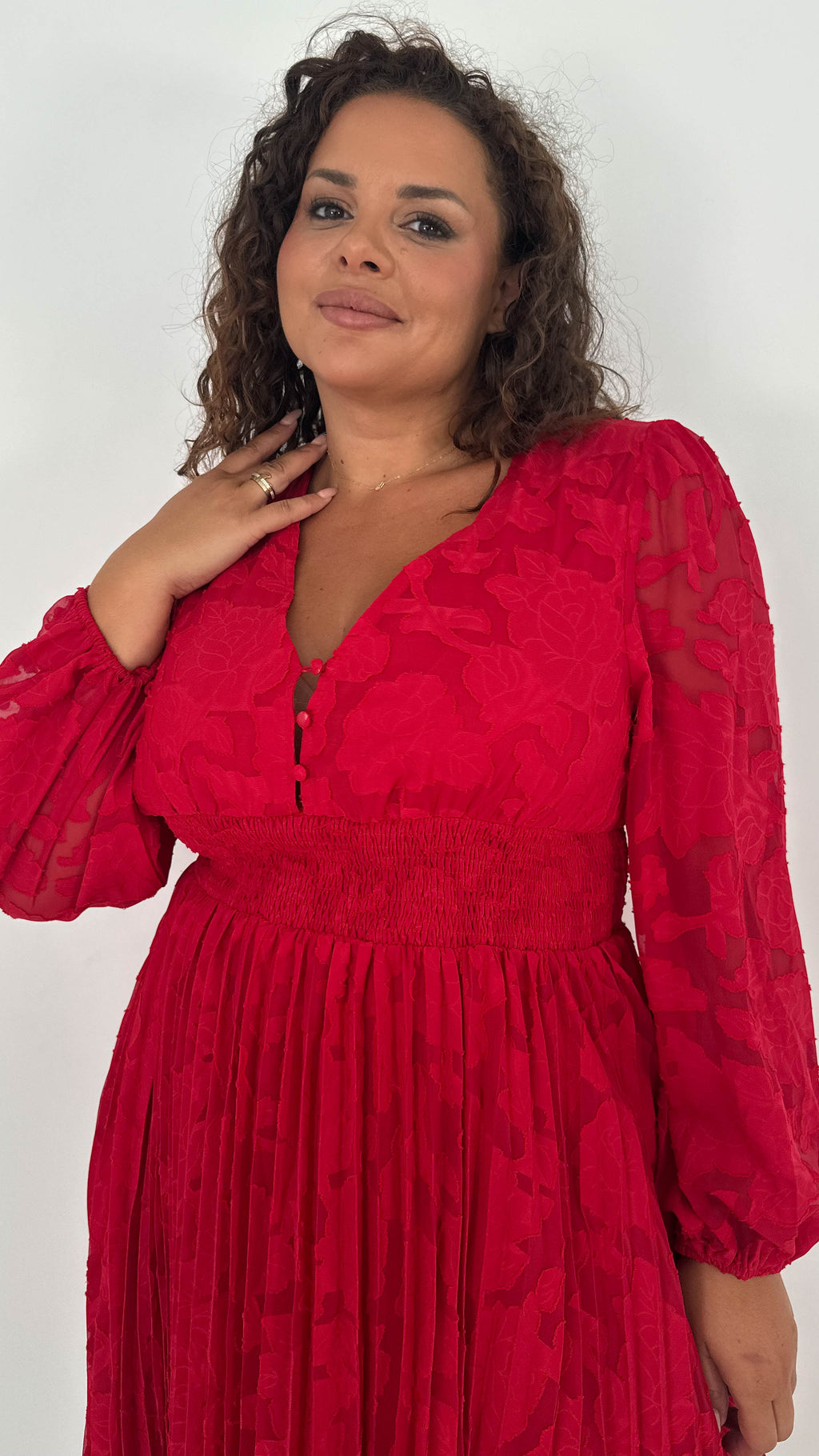 CurveWow Davore V-Neck Pleated Dress Red