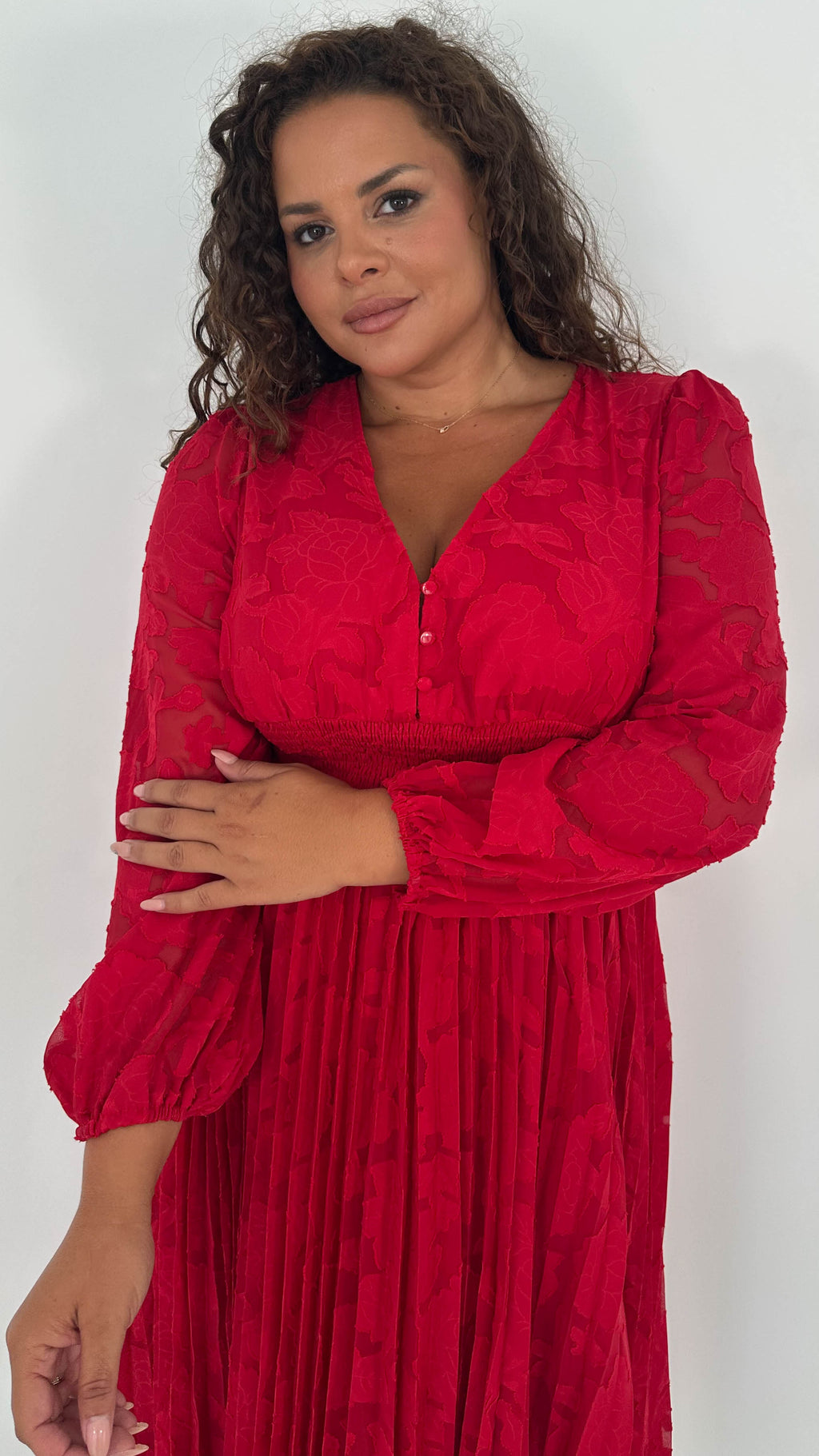 CurveWow Davore V-Neck Pleated Dress Red