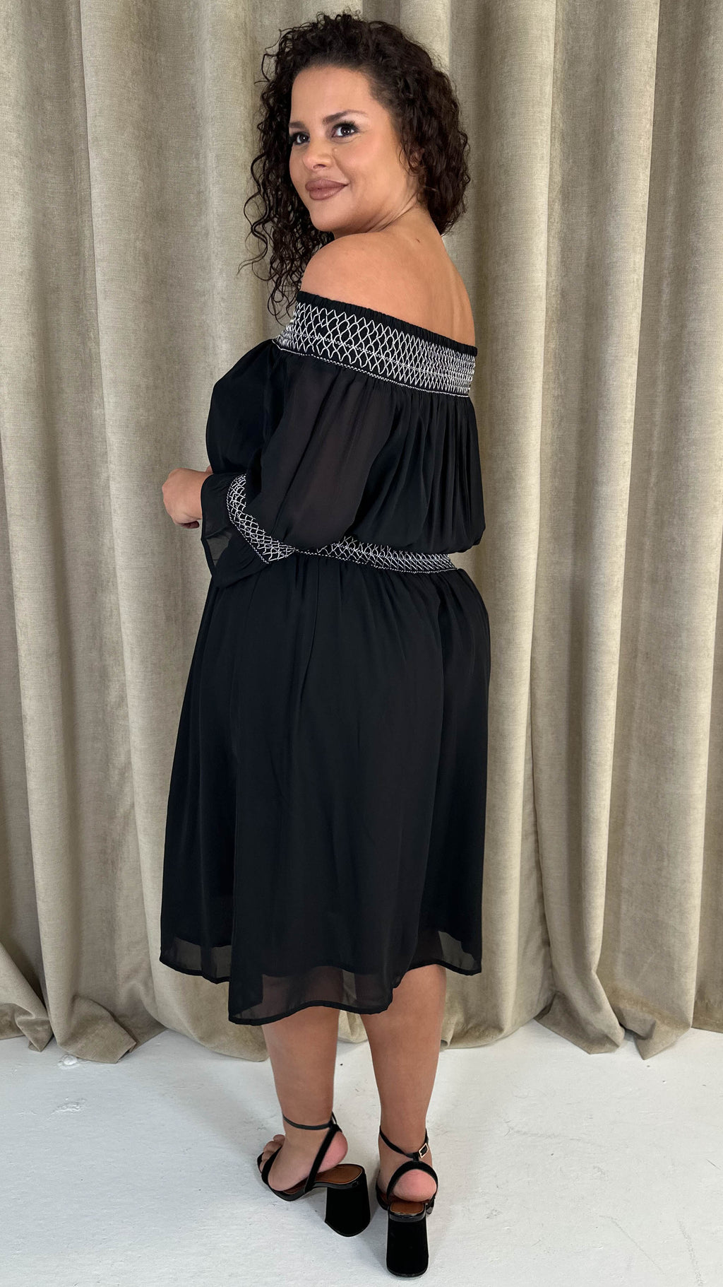CurveWow Elasticated Smock Bardot Dress Black