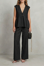 Rosélune – Soft ruffle elegance – Top and trouser set